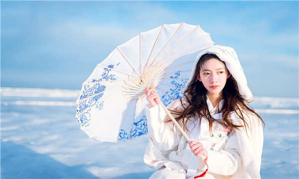 纳雍试管代怀生子多少钱一个？助孕之路的费用分析与方案选择